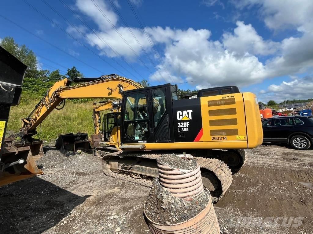 CAT 320 FL 履带挖掘机