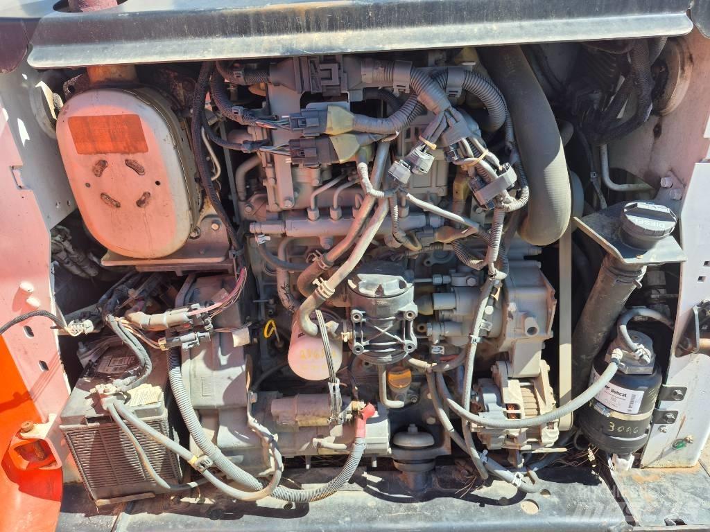 Bobcat T 750 滑移装载机