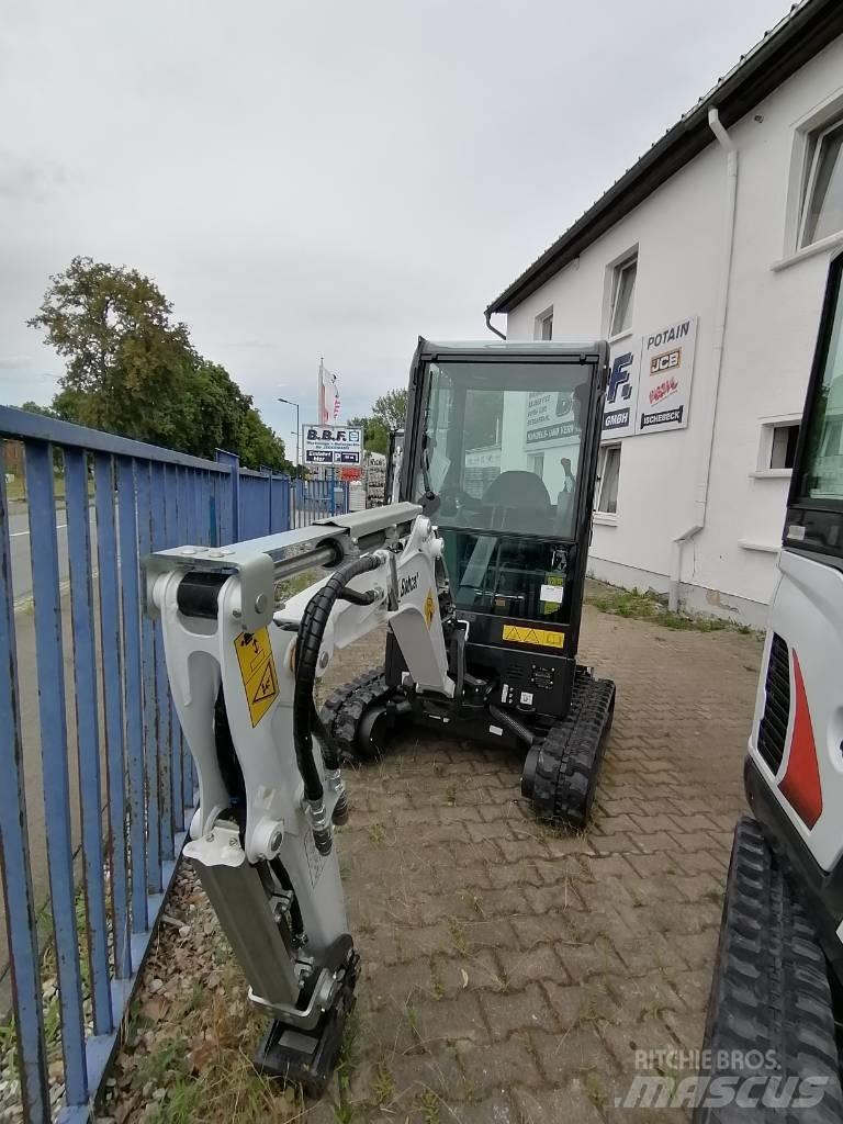 Bobcat E 17 小型挖掘机