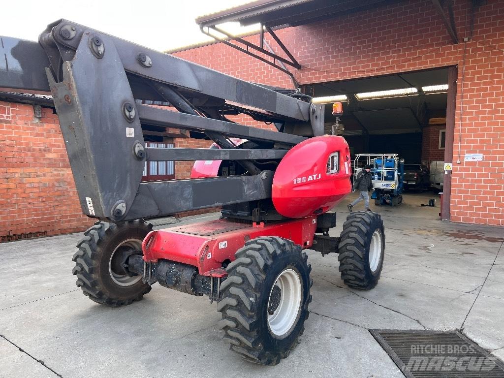 Manitou 180 ATJ 曲臂高空工作平台