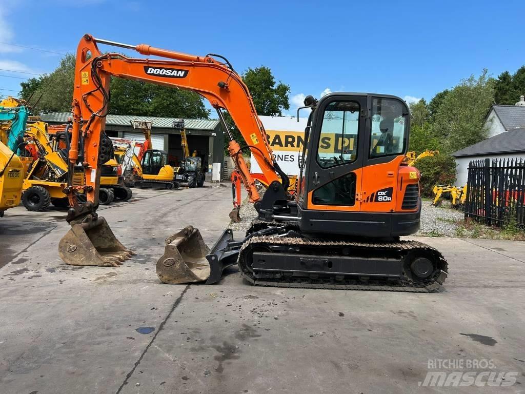 Doosan DX 80 R 中型挖掘机