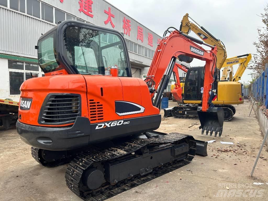 Doosan DX 60 小型挖掘机