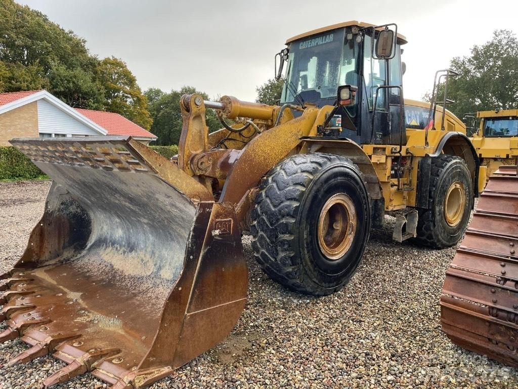CAT 966H 轮式装载机