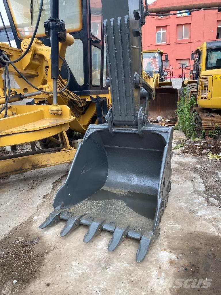 Volvo EC 210 B LC 履带挖掘机