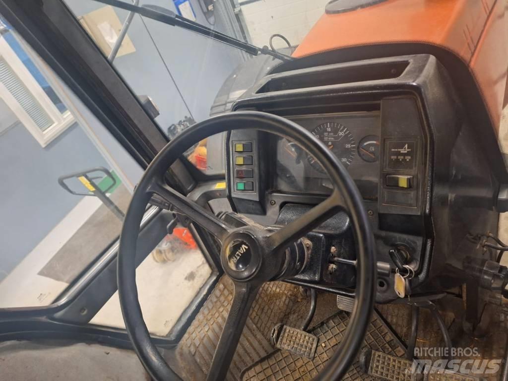 Valtra Valmet 8100E 拖拉机/农用车