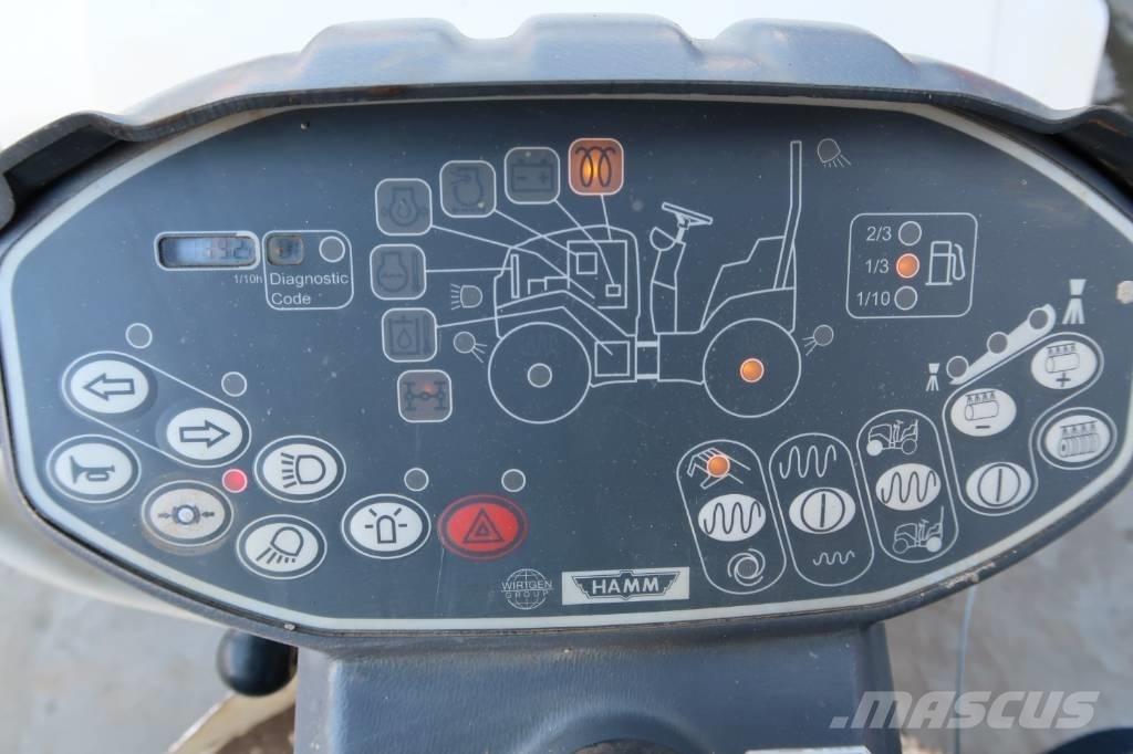 Hamm HD 12 VV 双轮压路机