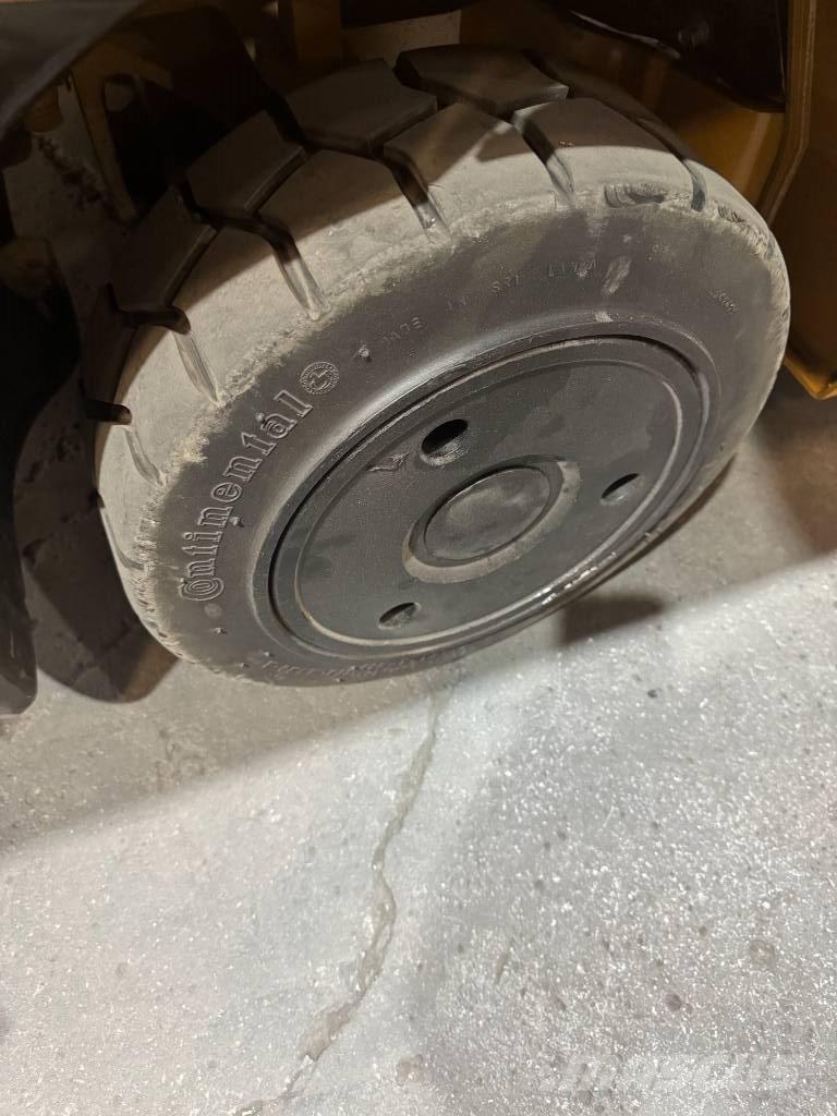 CAT FGC25N 其他叉车