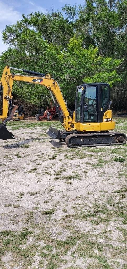 CAT 305.5 E CR 小型挖掘机