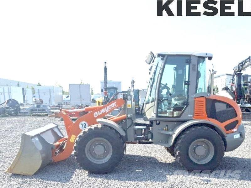 Atlas AR 480 滑移装载机