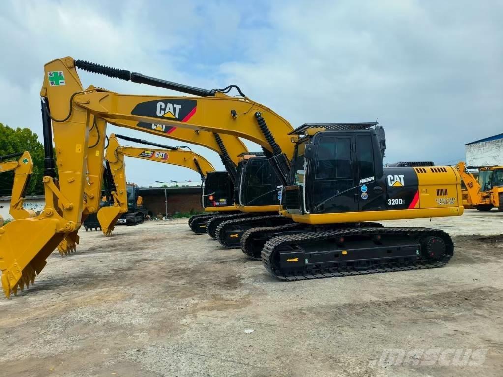 CAT 320 D 履带挖掘机