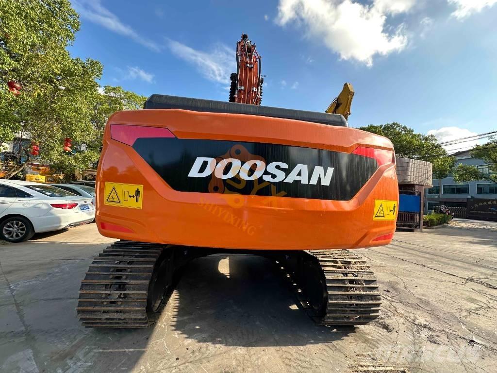 Doosan DX 225 LCA 履带挖掘机
