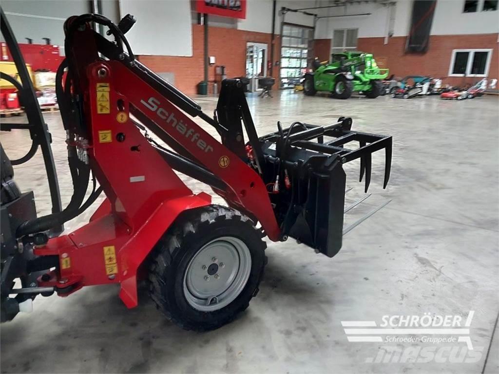 Schäffer 1622 小型装载机