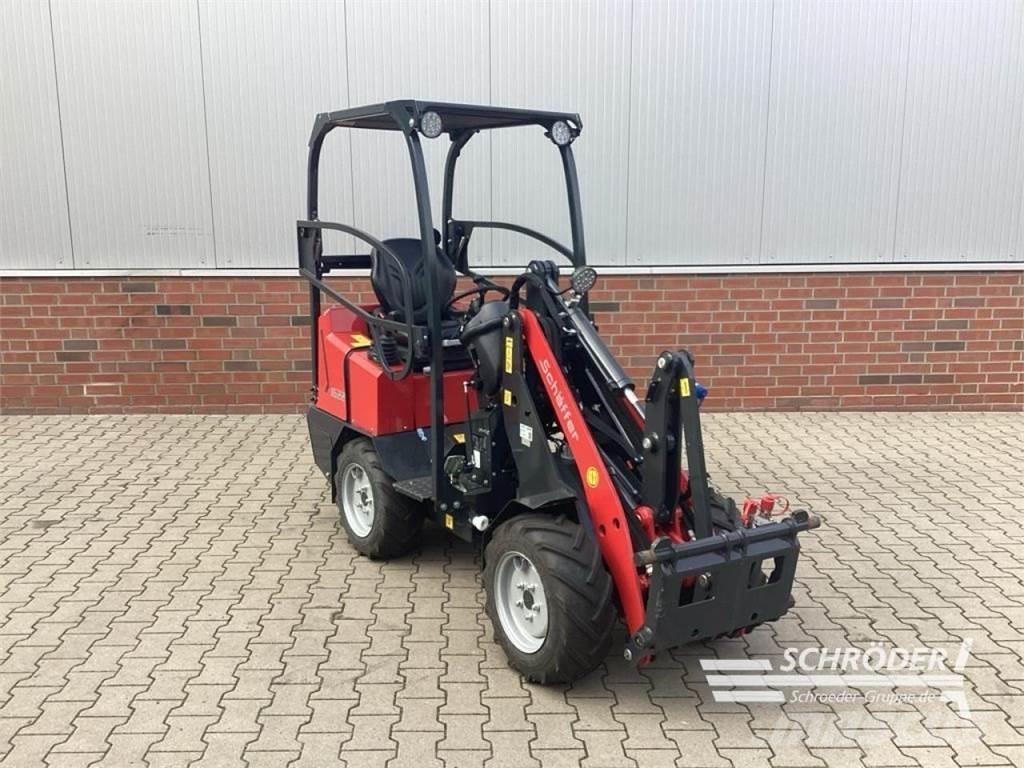 Schäffer 1622 小型装载机