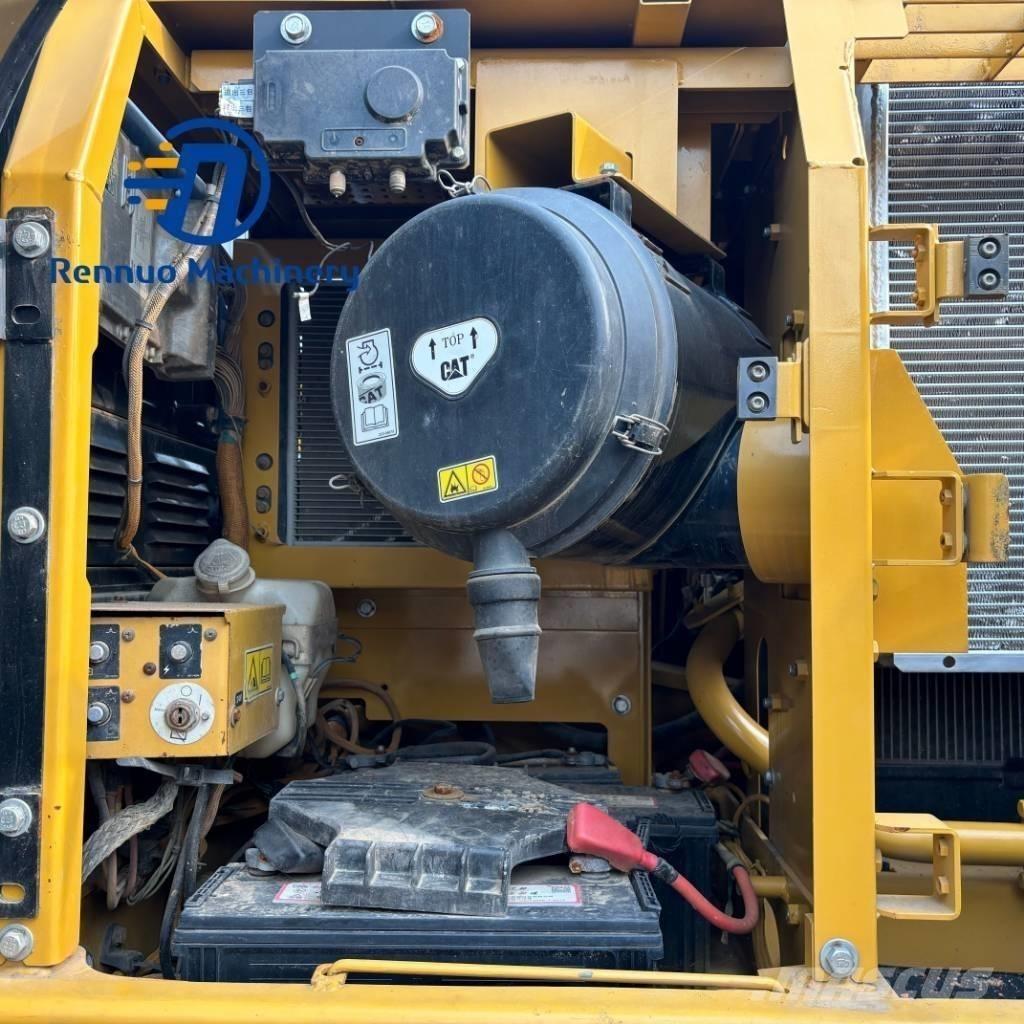 CAT 326D2 履带挖掘机