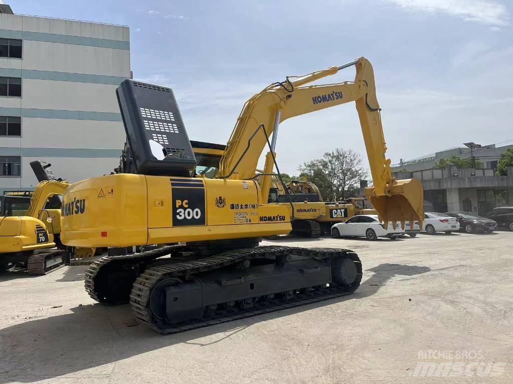 Komatsu PC 300 履带挖掘机