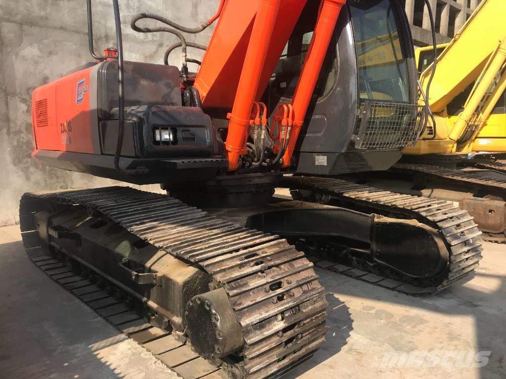 Hitachi ZX 200-6 履带挖掘机