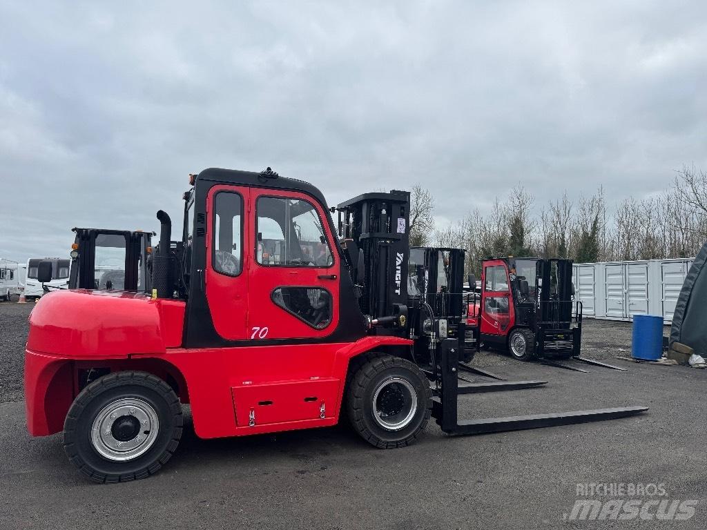 YangFT 7 CPCD TON 柴油叉车