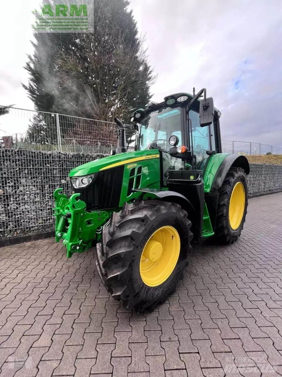 John Deere 6120m 拖拉机/农用车