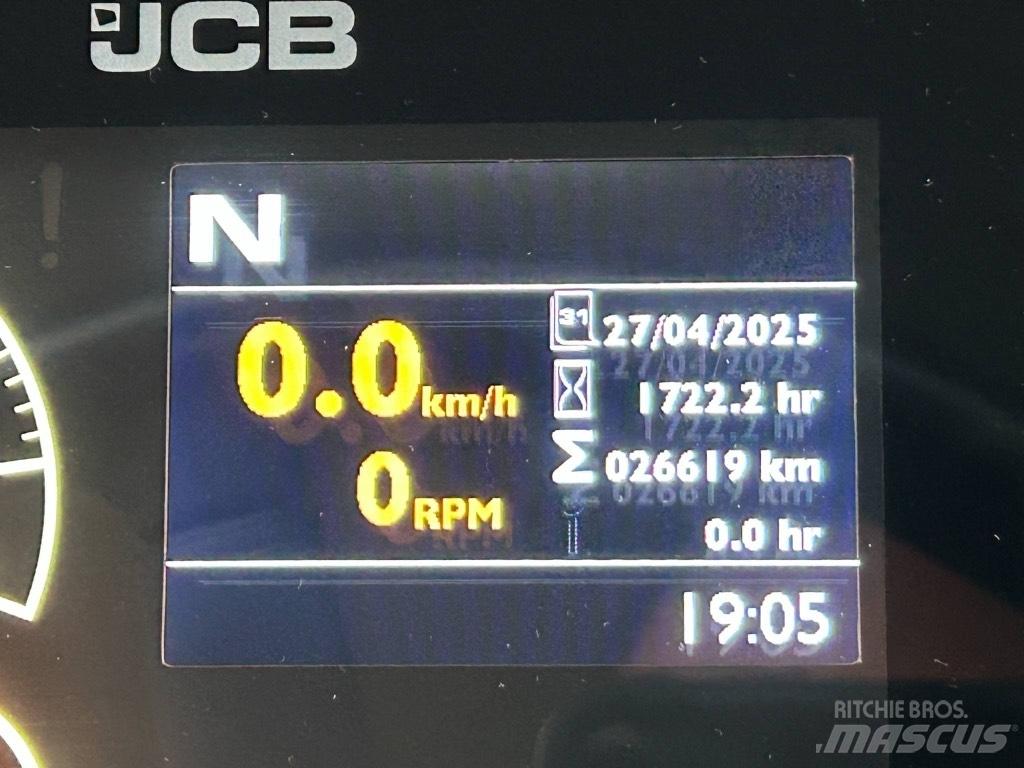 JCB 4220 FASTRAC 拖拉机/农用车