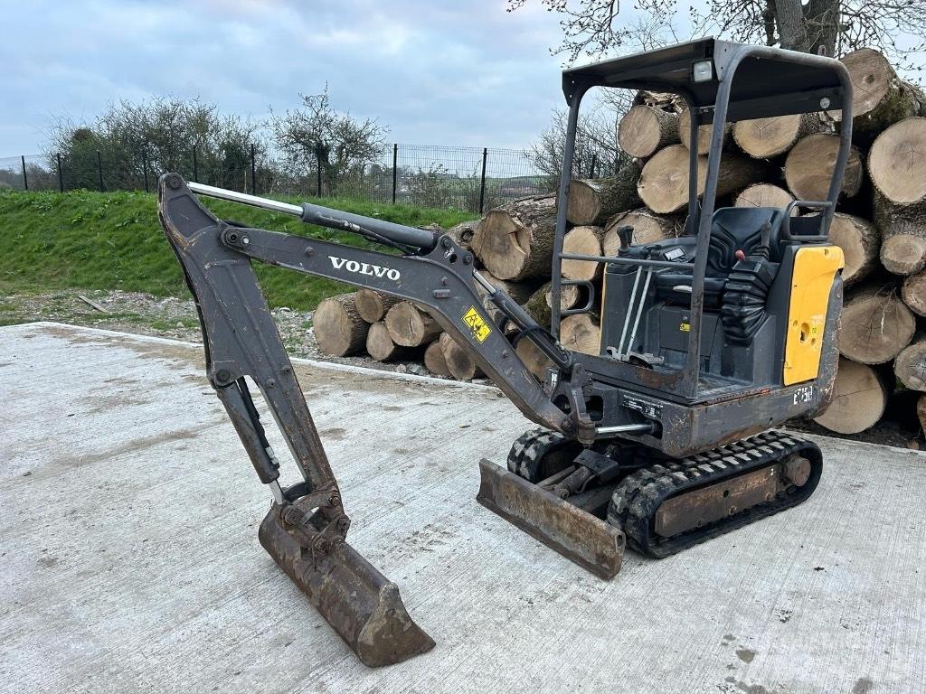 Volvo EC 15D 小型挖掘机