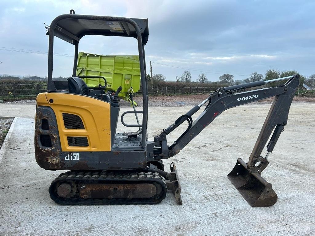 Volvo EC 15D 小型挖掘机