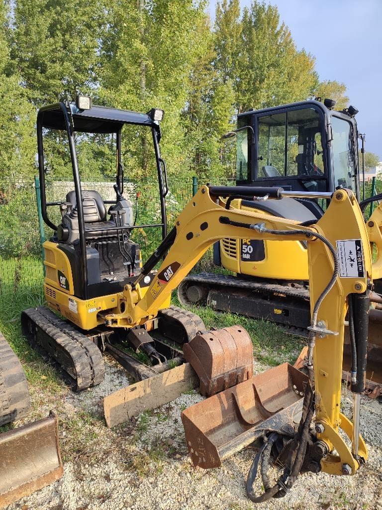 CAT 301.7 小型挖掘机