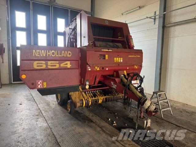 New Holland 654 圆捆打捆机
