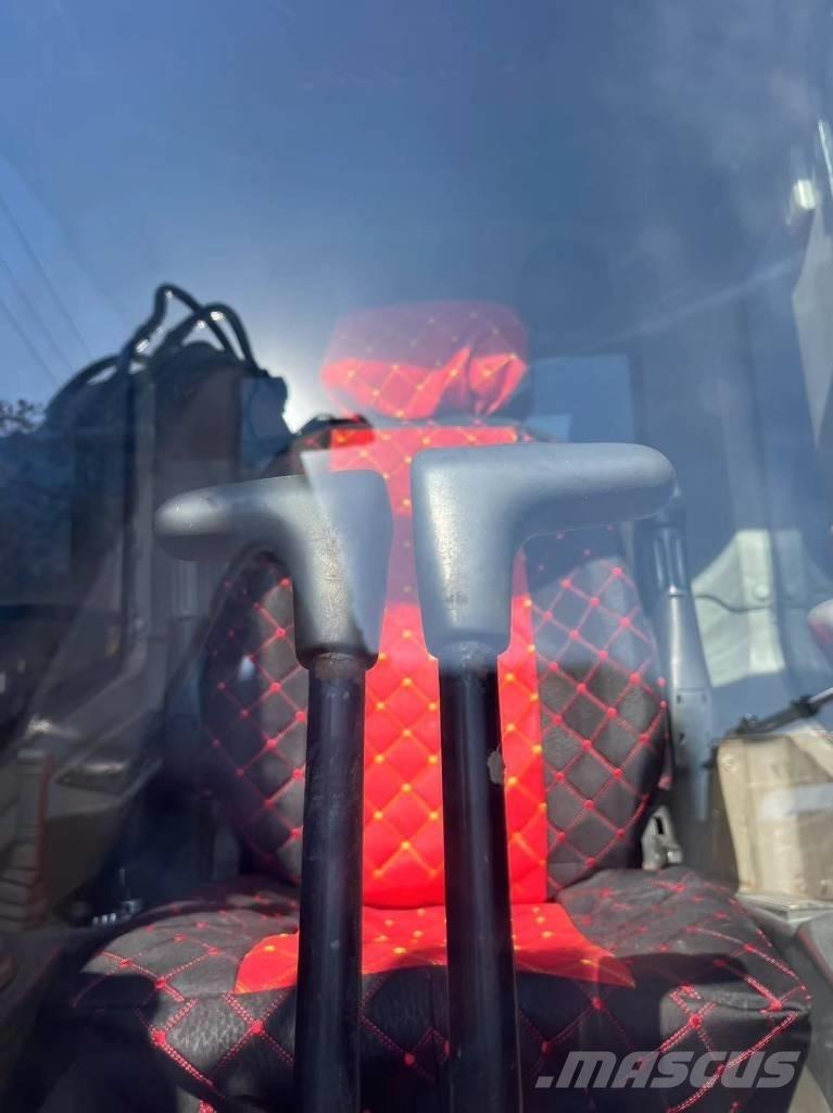 XCMG XE 60 DA 小型挖掘机
