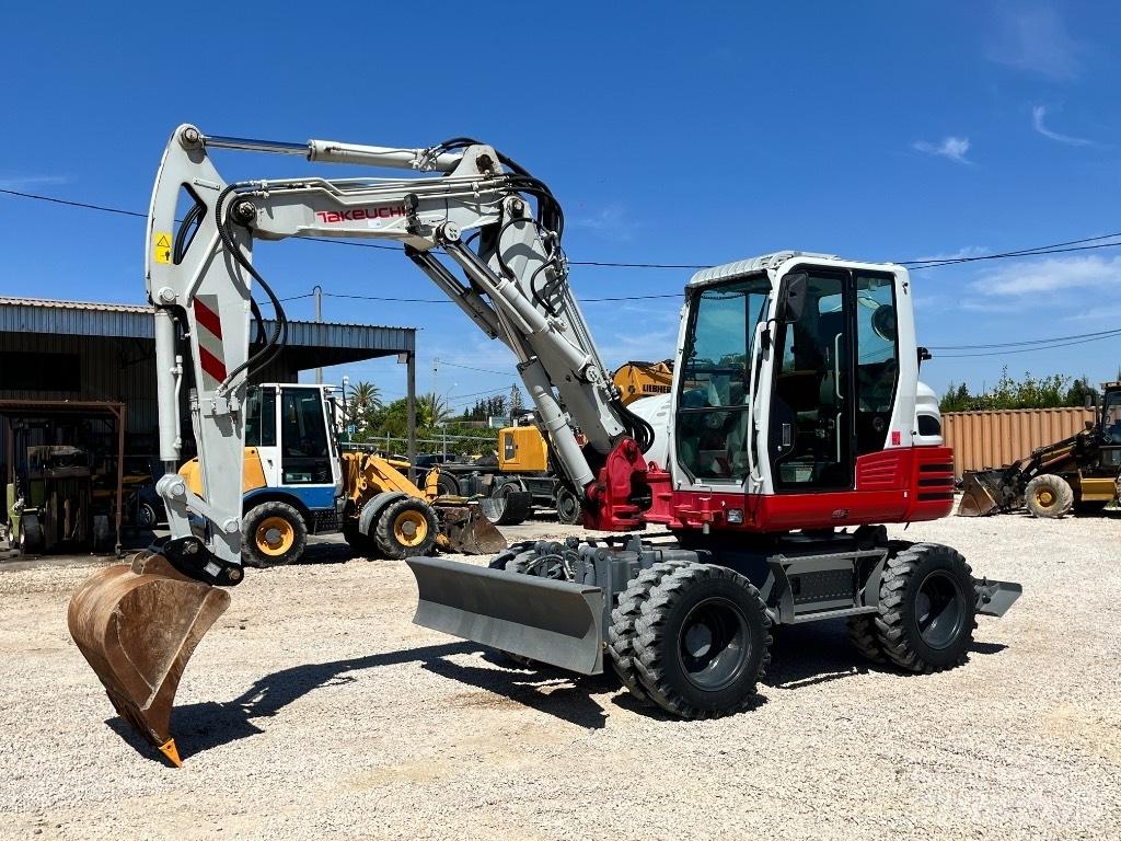 Takeuchi TB 295 轮式挖掘机