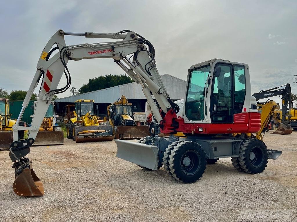 Takeuchi TB 295 轮式挖掘机