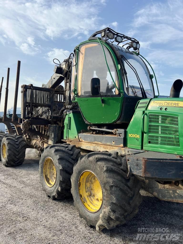 John Deere 1010 E 集运机