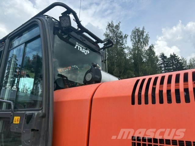 Hitachi ZX170W-3 轮式挖掘机