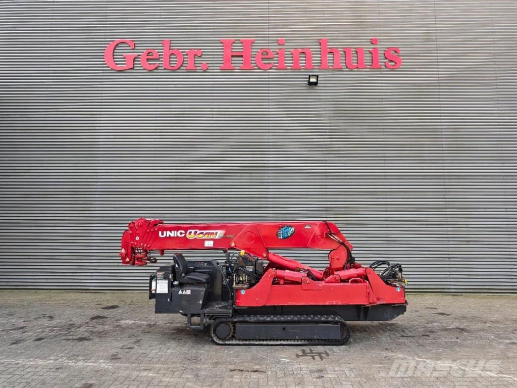 Unic URW 506 CDE 履带起重机