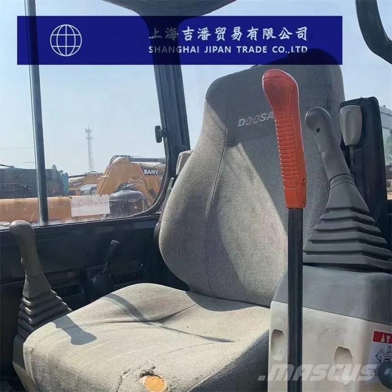 Doosan DH 55 小型挖掘机