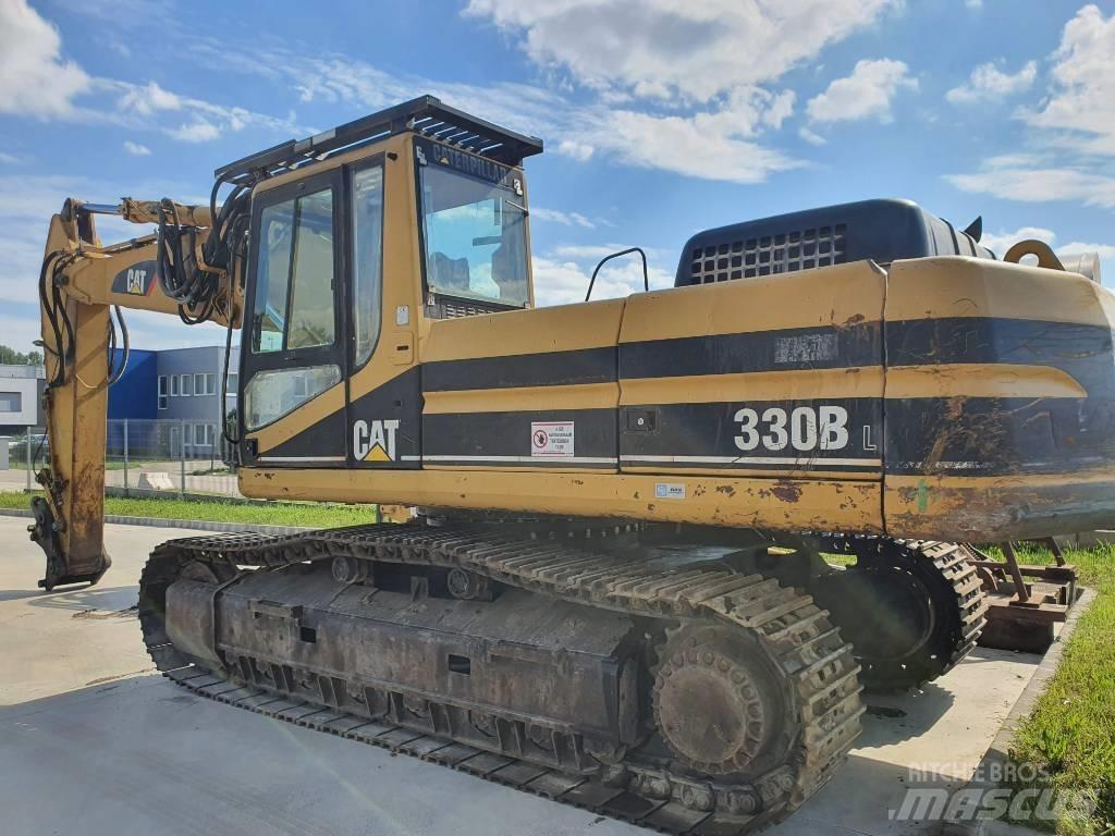 CAT 330 BL UHD 组装挖掘机