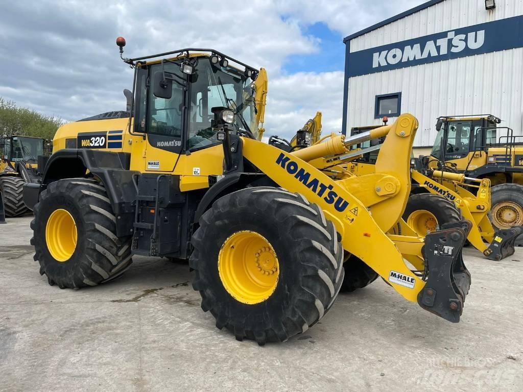 Komatsu WA320-8 轮式装载机