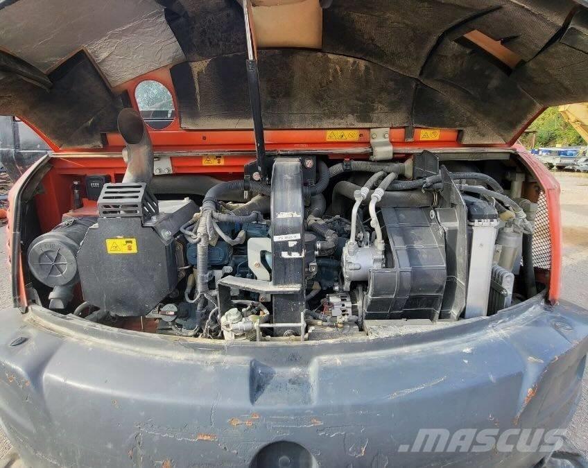 Kubota KX 080-4 中型挖掘机