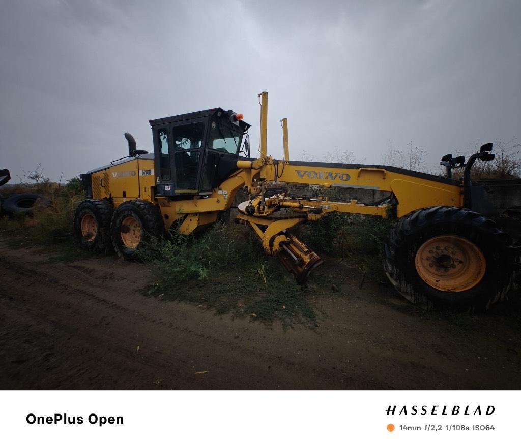  Greder Volvo G710 散热器