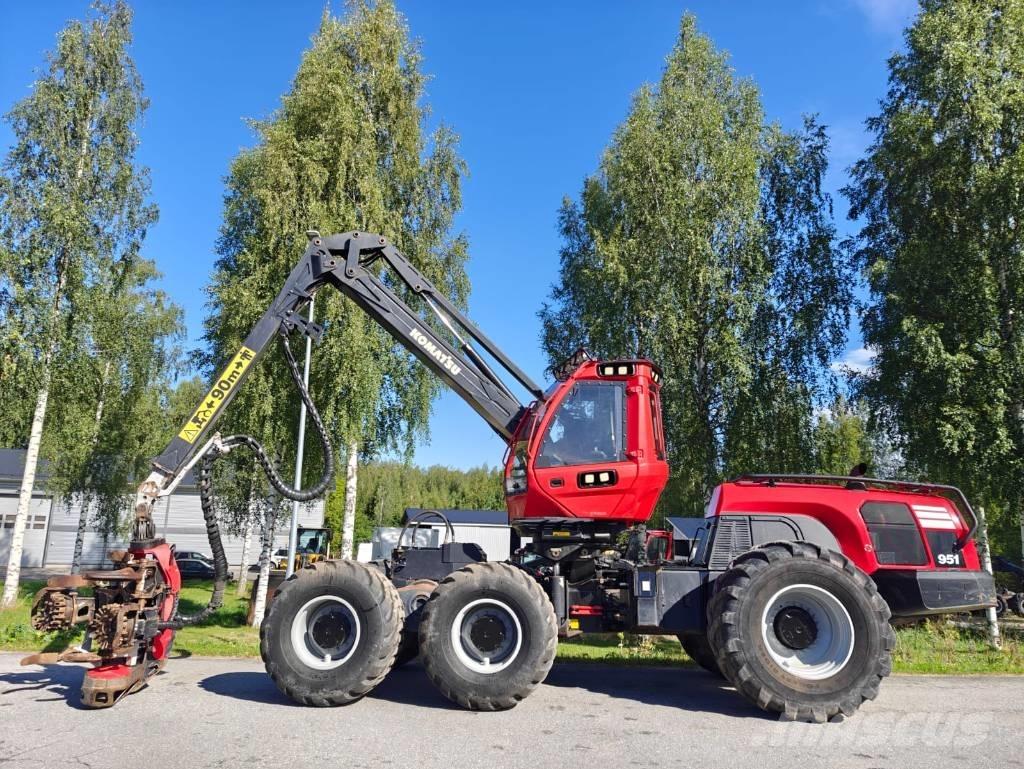 Komatsu 951 收割机