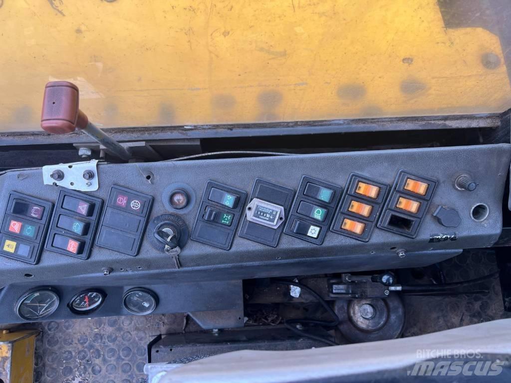 Yanmar C 60 R 履带式自卸车