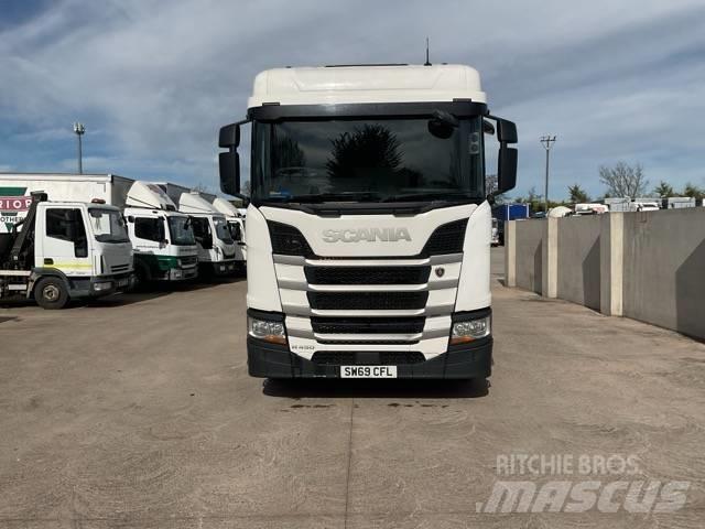 Scania R 450 牵引车
