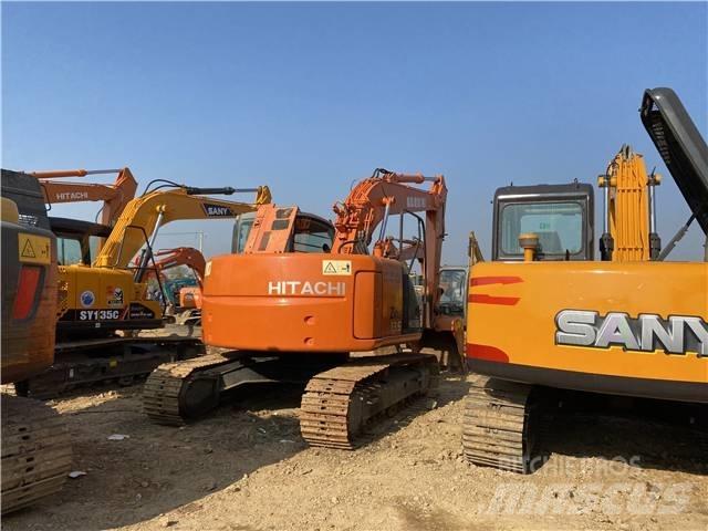 Hitachi ZX135US 履带挖掘机