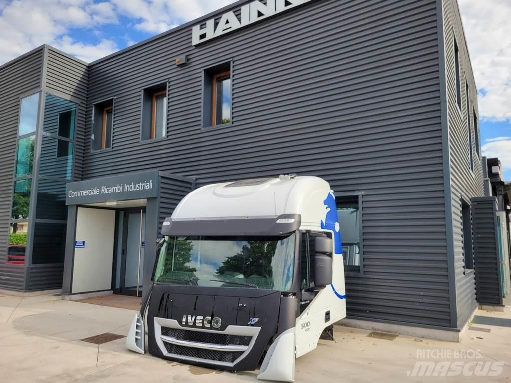 Iveco AS 驾驶室与内部