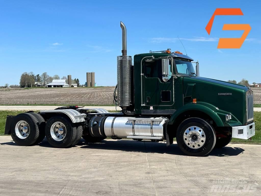 Kenworth T800 牵引车