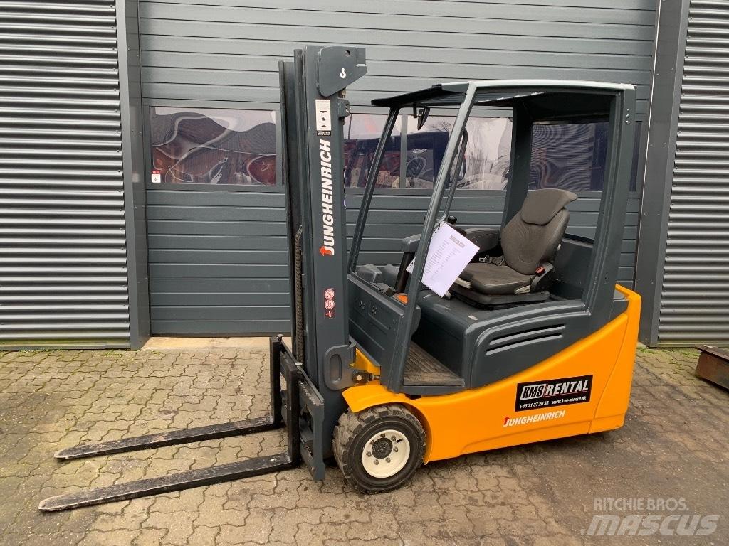 Jungheinrich EFG 218 电动叉车