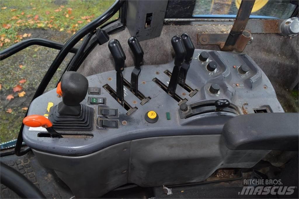 New Holland 8670 拖拉机/农用车