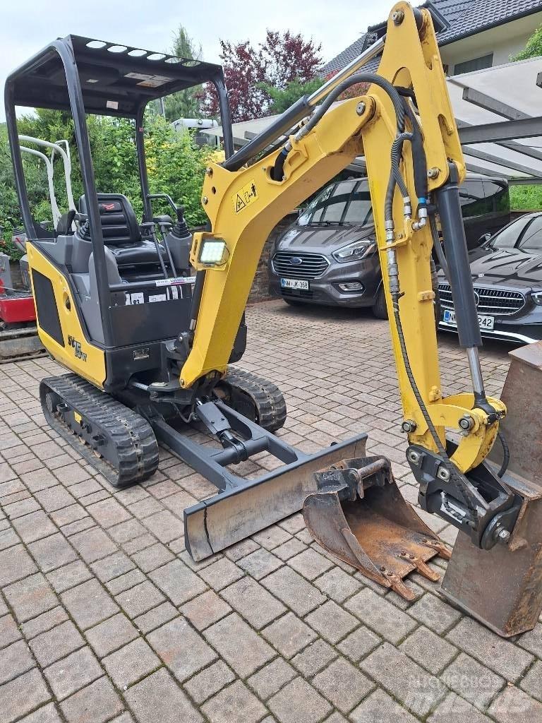 Yanmar SV 15 小型挖掘机