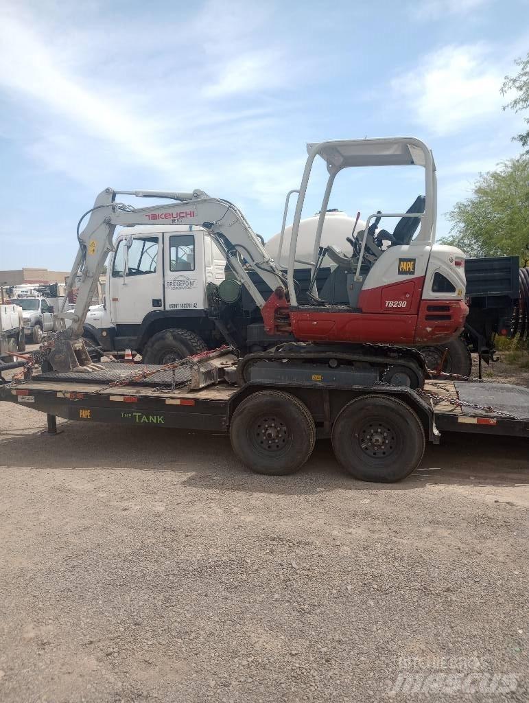 Takeuchi TB230RA 钻孔机械设备配件