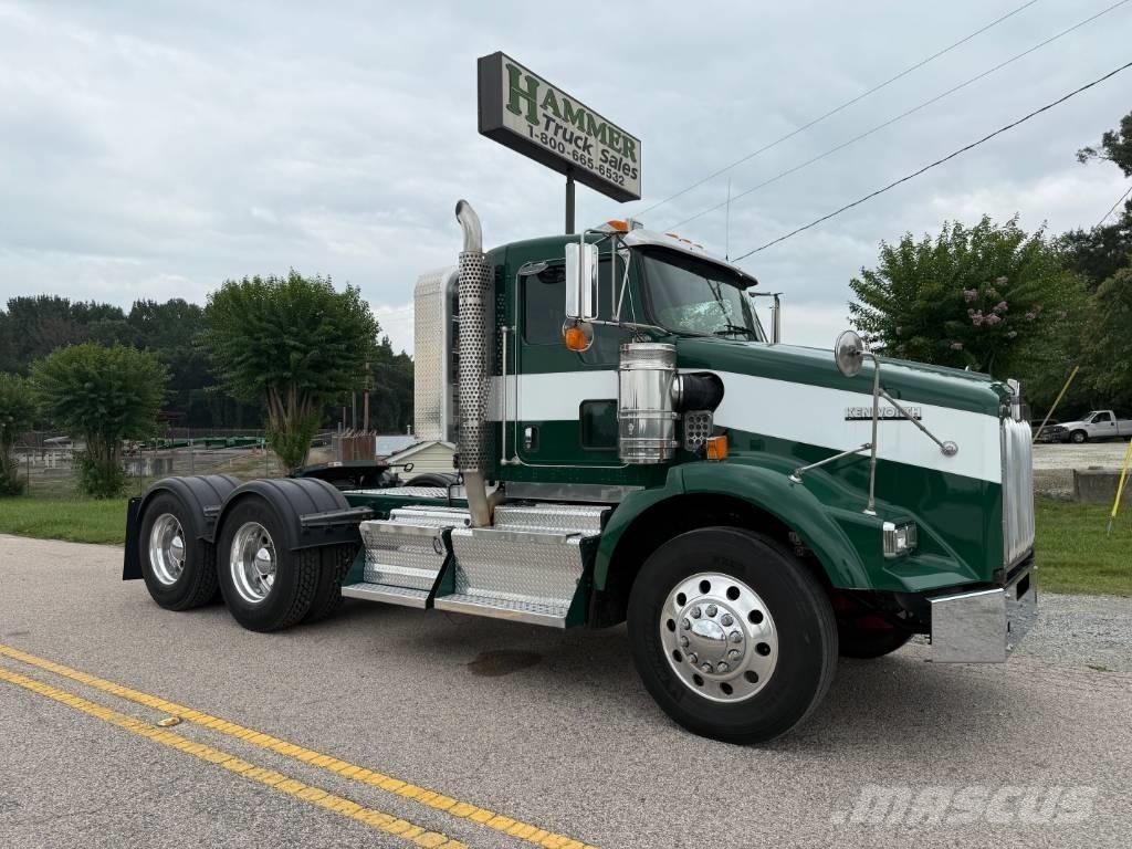 Kenworth T800 牵引车
