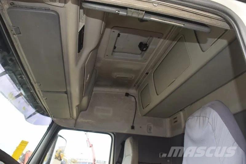 Volvo FH 12.420 牵引车